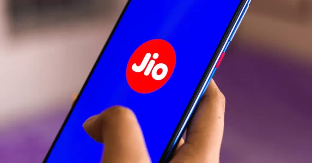 Smartphone in Every Hand: A Revolutionary Move by Reliance Jio. 5G Smartphone
