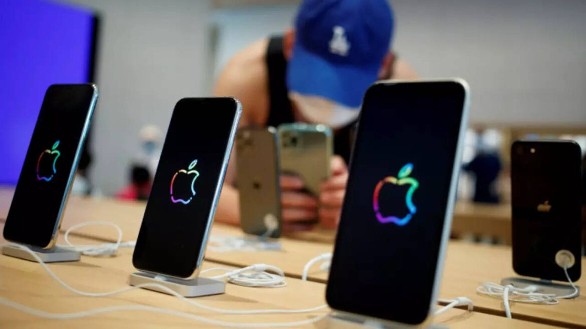 India's Apple iPhones Exports Increased To 10,000 Crore In May.