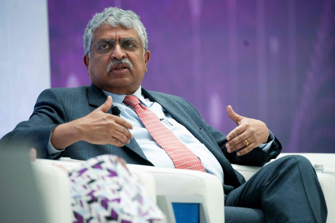 Alumnus Nandan Nilekani Contributes  ₹315 crore To  IIT Bombay.