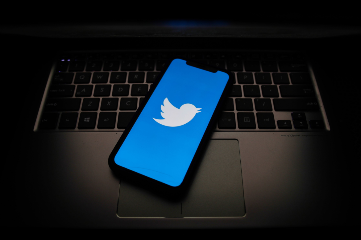 Twitter Simplifies Account Sign-Up Process to Access Tweets